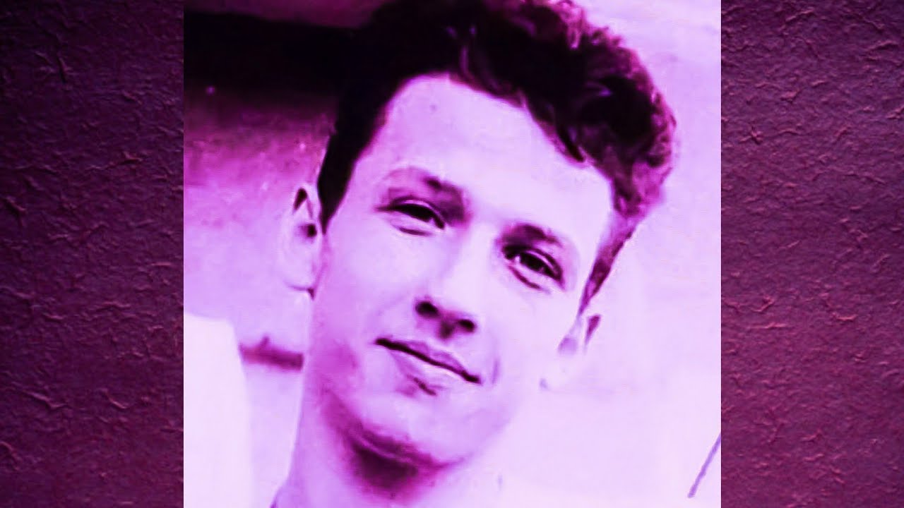 Борис Рыжий "Эмалированное судно..." Читает Павел Морозов - YouTube