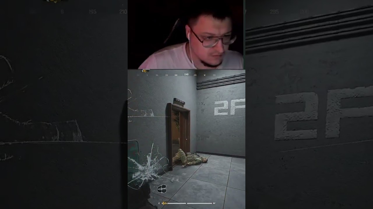 одному в рот дал случайно! 