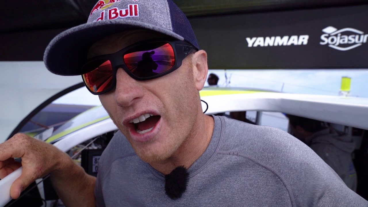 François Gabart embarks James Spithill on board the MACIF trimaran