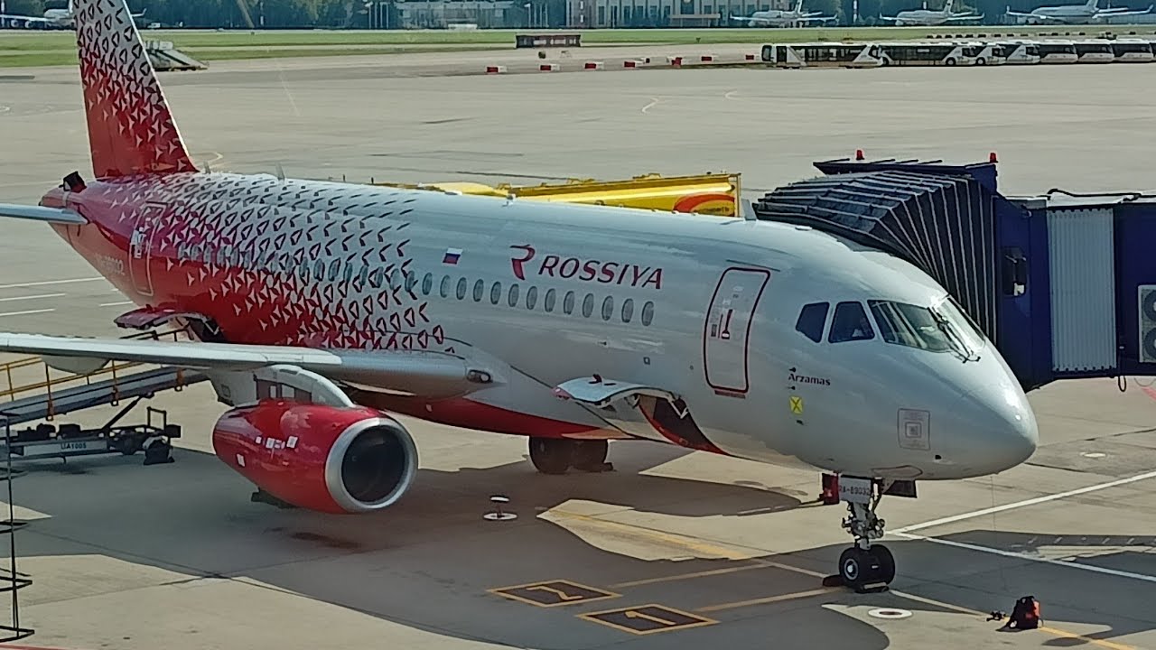 Бизнес-класс в Superjet 100 а/к "Россия" | Полет Москва - Санкт-Петербург