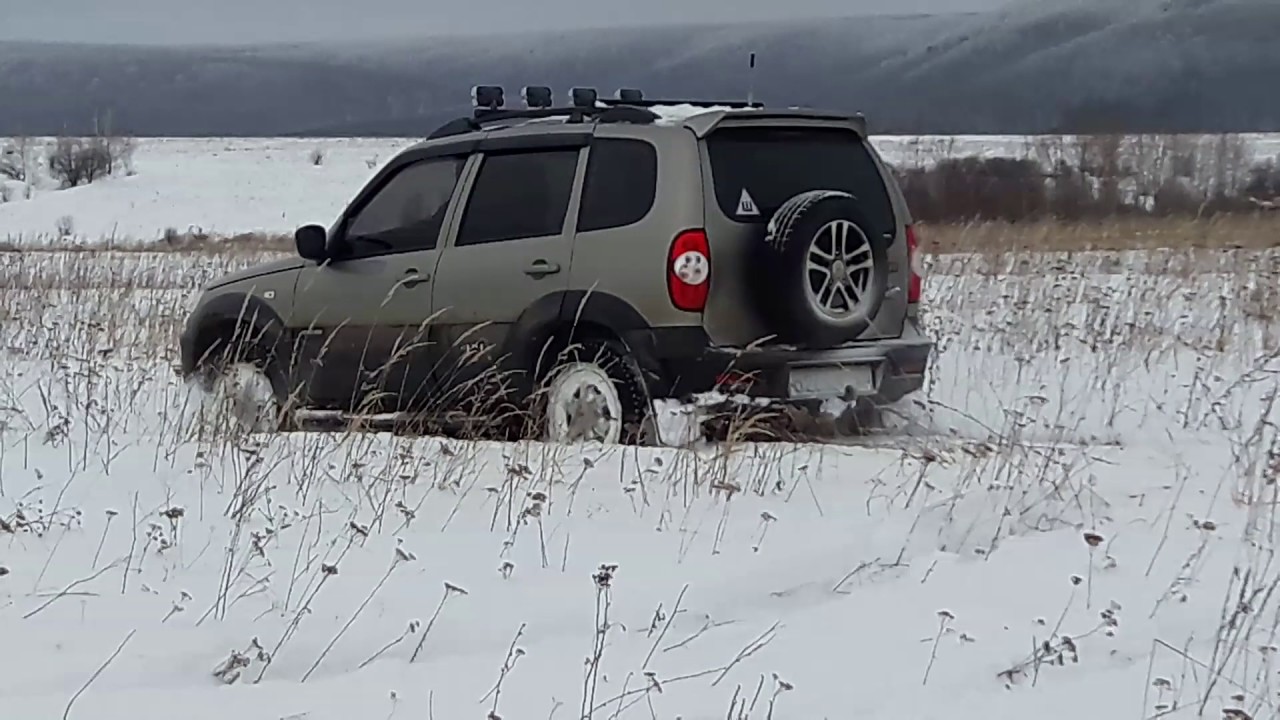 Нива шевроле по снегу