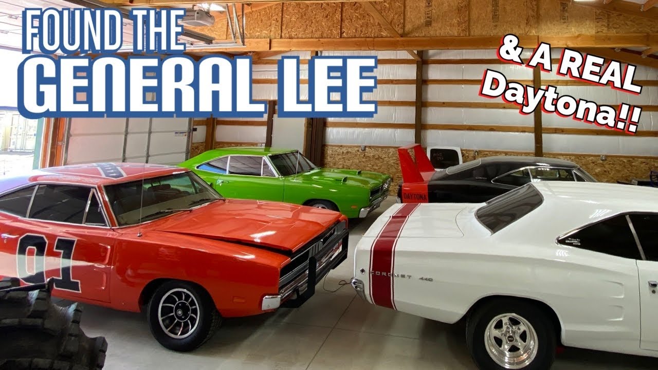 I found the General Lee and a Real Daytona Charger in the middle of nowhere. UNREAL FIND