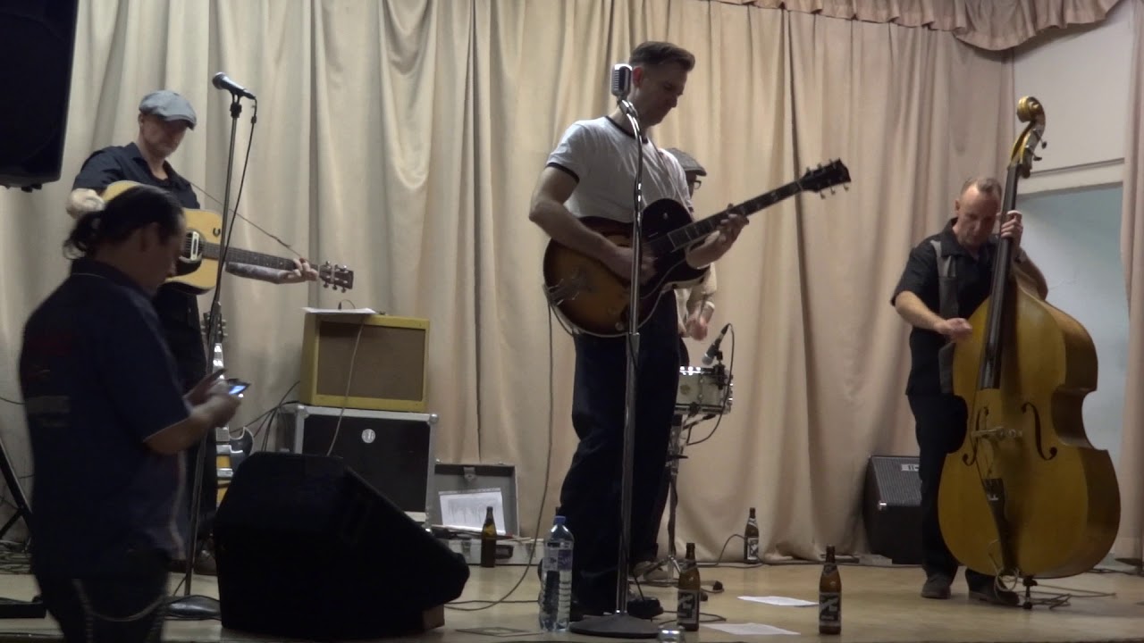 Slapbacks - Stranger Girl