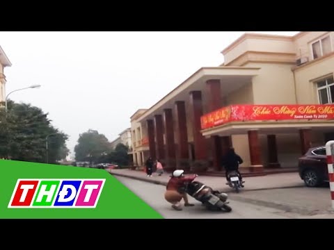 Video Xi nhan trái nhưng quẹo phải rồi gây tai nạn | THDT - youtube