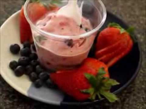 frozen-fruit-and-yogurt-cup!