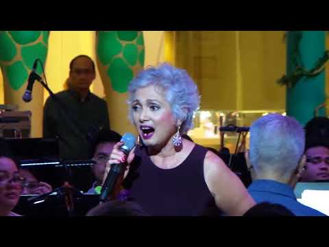 GAANO KO IKAW KAMAHAL (Celeste Legaspi | 2018 Momentum Live MNL)