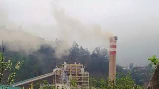 ¿Qué quemó ayer la térmica de la Pereda? Vecinos de Mieres alarmados por los penachos de humo