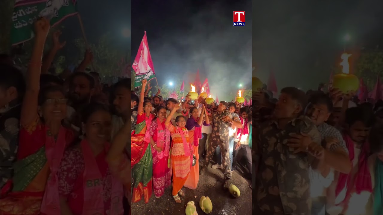 Fans Grand Welcome To KCR 