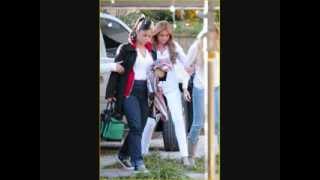 Miley Cyrus On The So Undercover Set