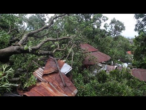 Comores : réactions après le passage du cyclone Kenneth | AFP News