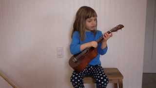 Three Blind Mice - Sophie and her Uke