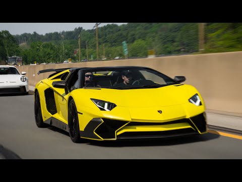 LAMBORGHINI AVENTADOR SV