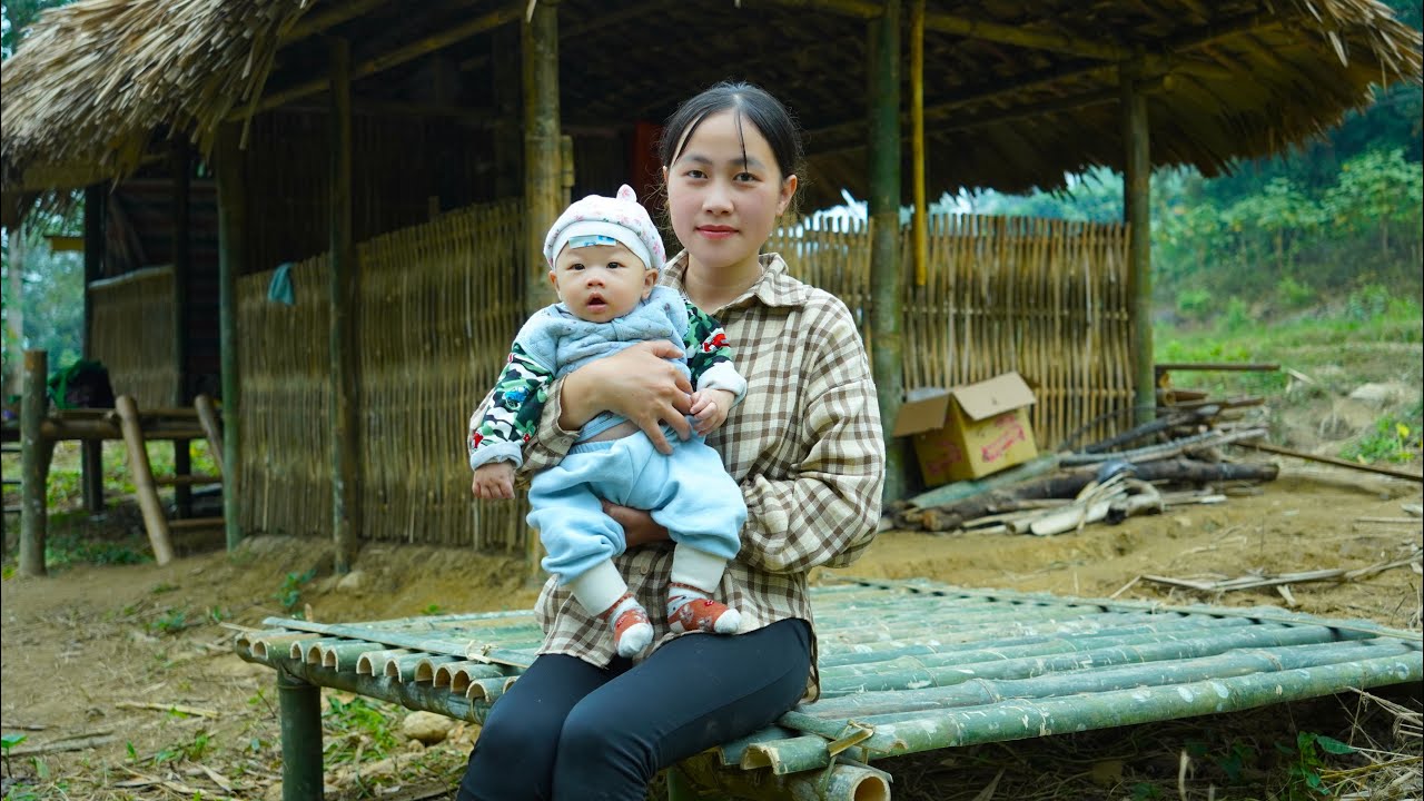 Single Mother’s Country Life, Building Bamboo Floors and Harvesting Vegetables on a Mountain Top.