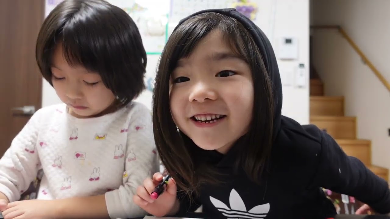 【4色マーカーチャレンジ】姉妹愛が強くてズルしちゃうwww