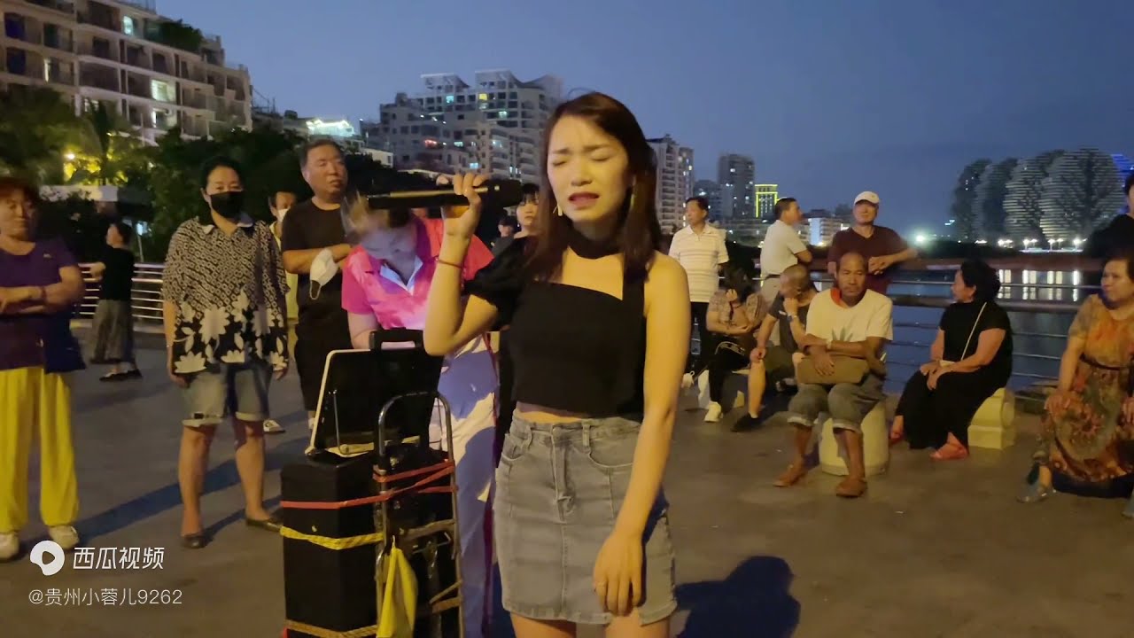 贵州小蓉儿《曾经心痛》在三亚唱一首走心歌曲