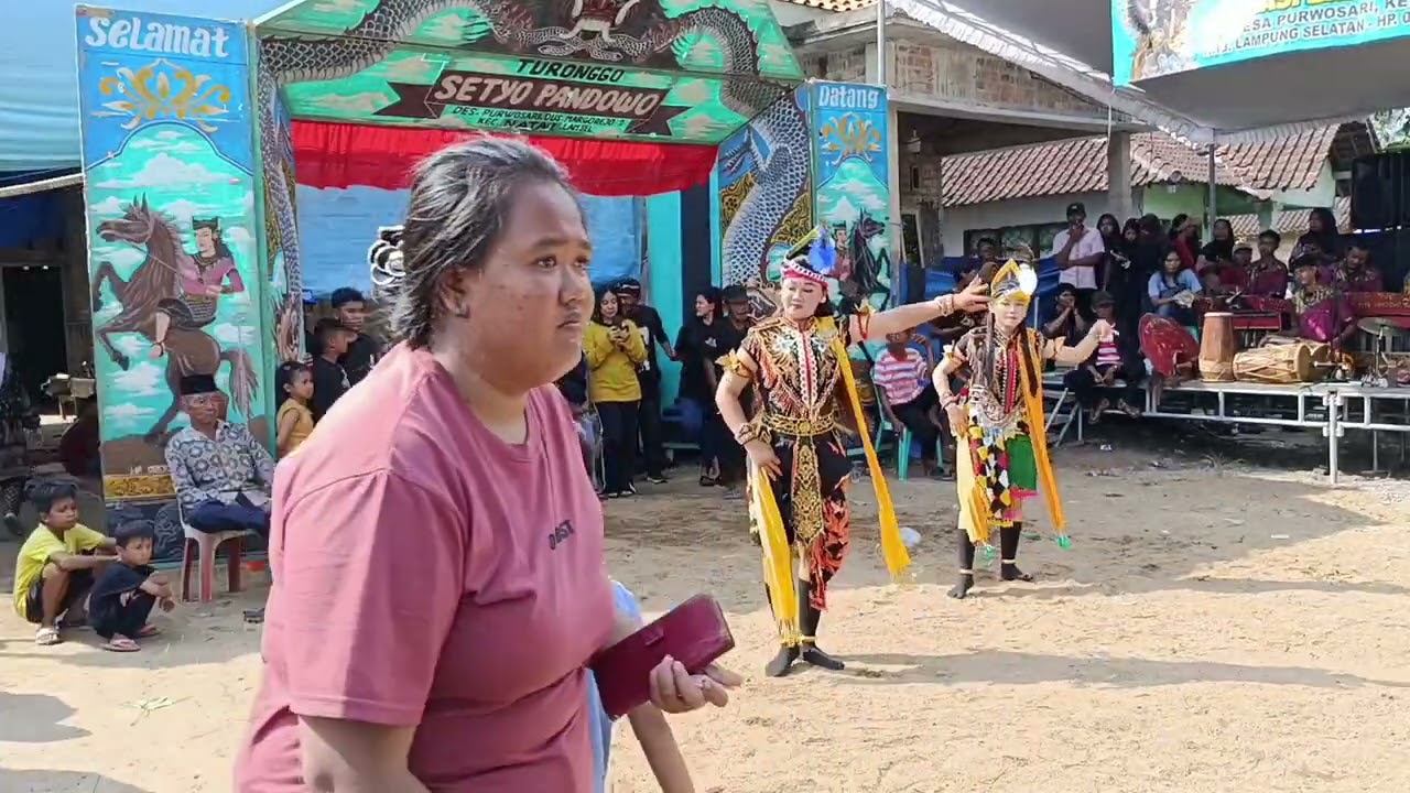 Tarian kreasi wanita 