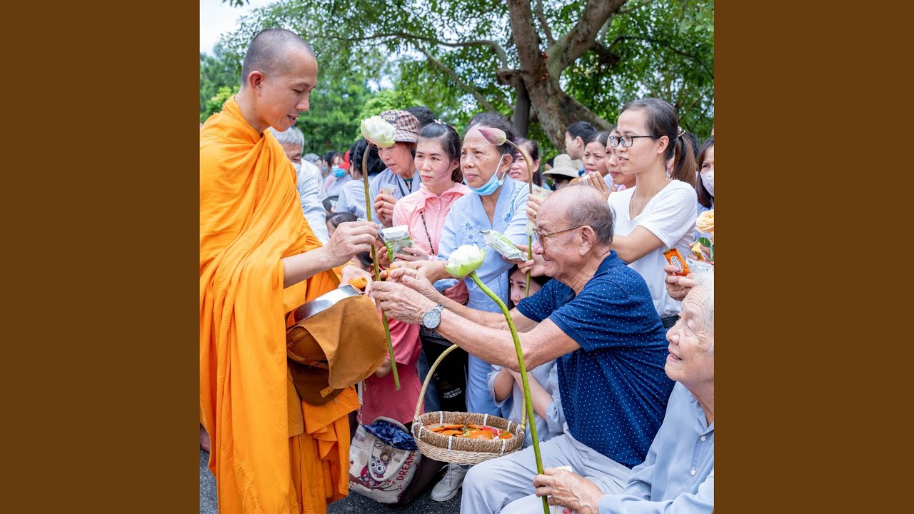 Khất Thực Bình Bát Phước