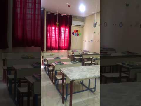 استقبال الطلاب اول يوم دوام مدرسي 