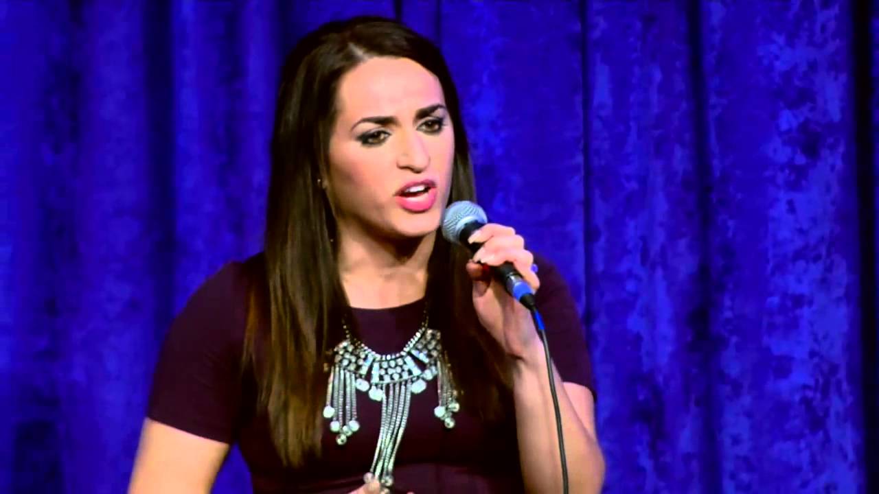 Diana Odisho and Rachel Sarah Thomas perform at IDC's Solidarity Dinner