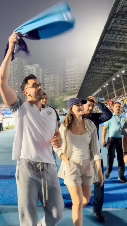 All smiles for #RanbirKapoor after #TheIslanders punched their ticket to the #ISLFinal! 🤩#shorts