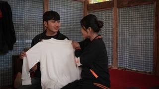 Download Lagu De blije glimlach van meneer Khanh bij het ontvangen van zijn eerste cadeau van de Tieu Ai | Ly Tieu MP3