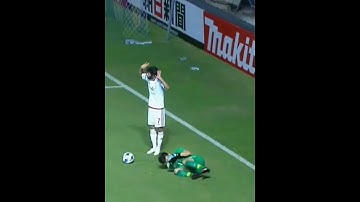 Ai còn nhớ pha bóng này của Bùi Tiến Dũng ️