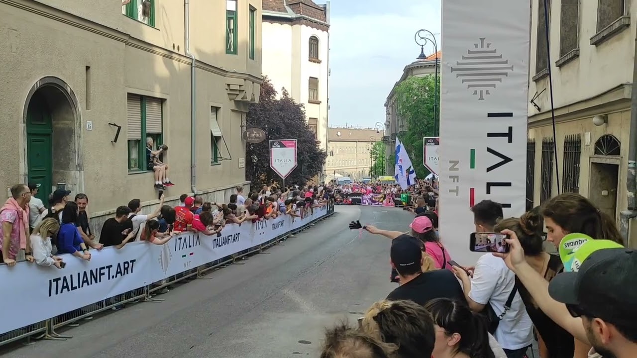 Mathieu van der Poel - Giro d'Italia 2022 stage 2 - Buda Castle, Hungary