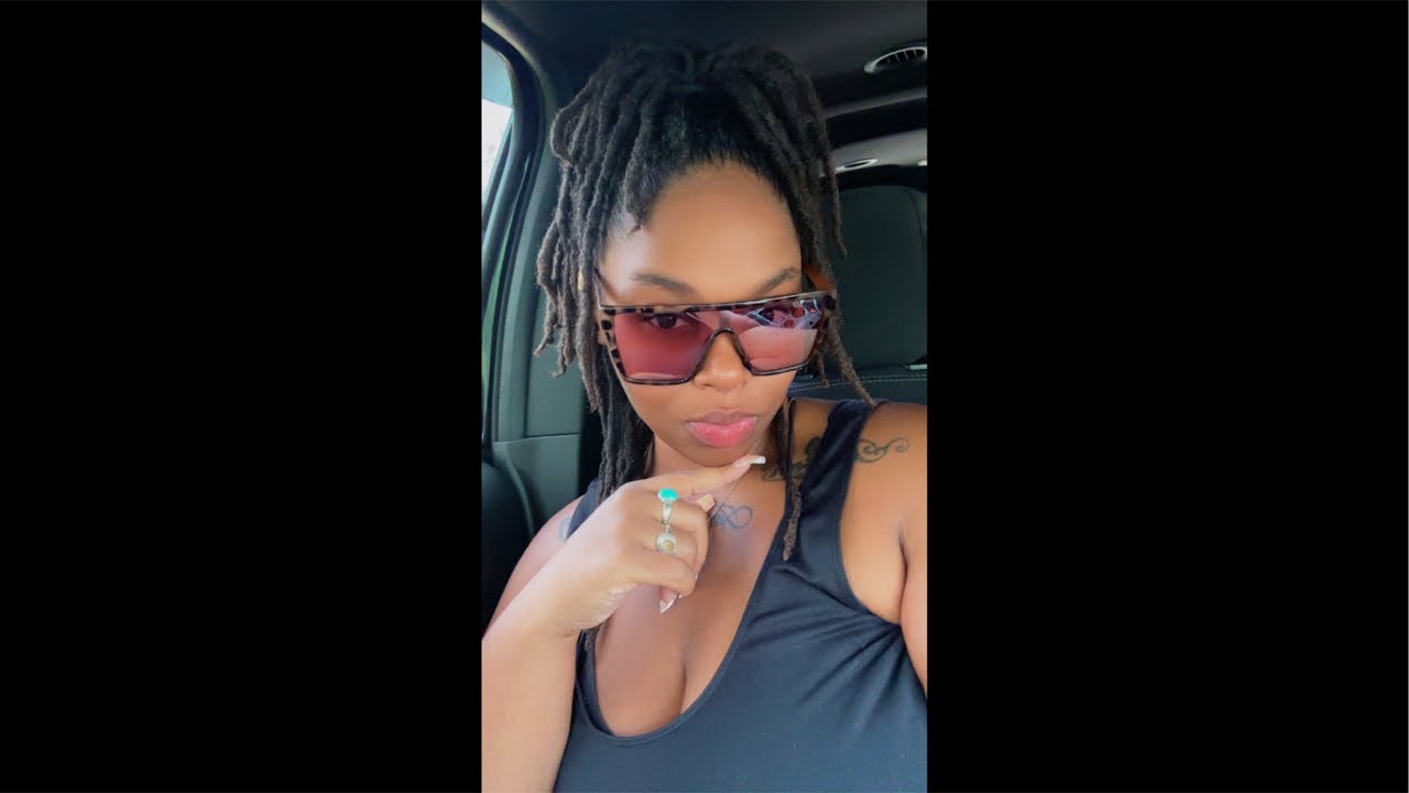 Aquarius♒️A 3rd Party Is In Competition🤬😂They Know This Person Loves You🥰Watch Who U Call Friend‼️⚠️