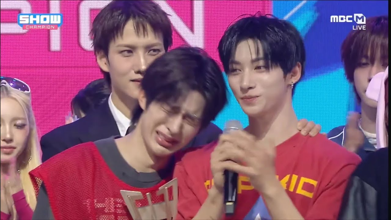 NEXZ WINS THEIR FIRST EVER MUSIC SHOW WIN!!! Show Champion 1st
