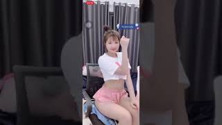 Bigo Live Idol Lam Emre Khoe Sịp Lọt Khe