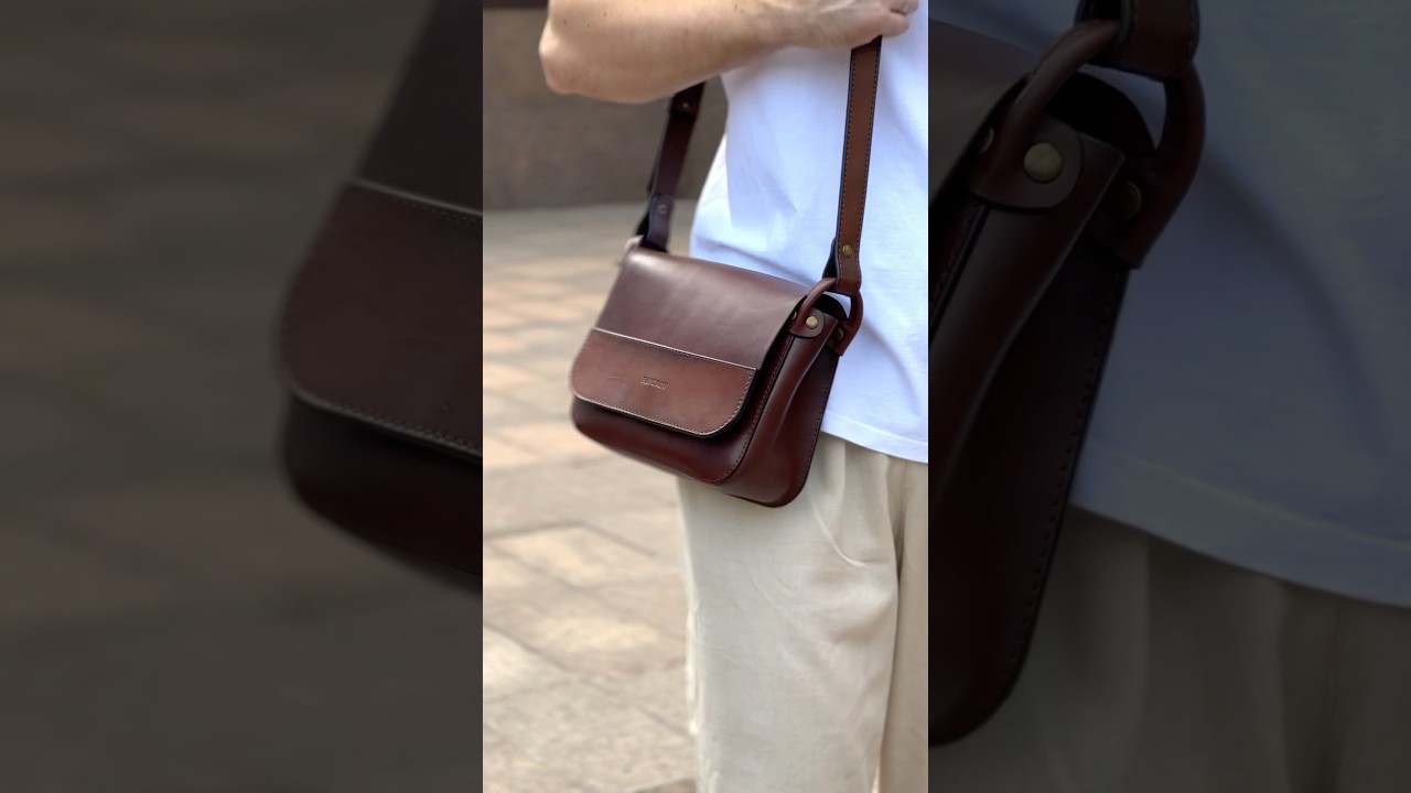 Brown leather messenger bag #leatherbag #messengerbag #leatherwork #leathercraft #leatherwallet