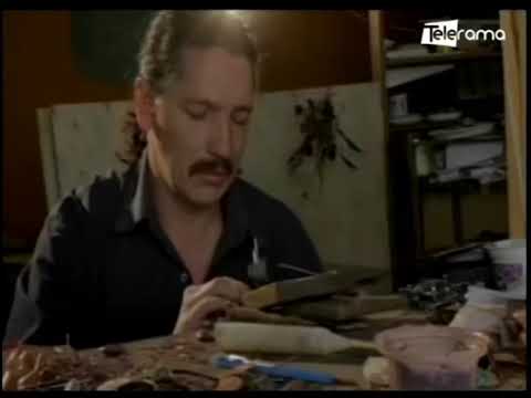 Artesanos de Cuenca exhiben sus artesanías en la casa de Chaguarchimbana