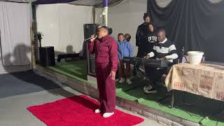 Lerato Khani “kyk hoe kyk die engele”
