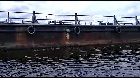 1200 Ton Ramp Barge & Tugboat For Hire In Lagos