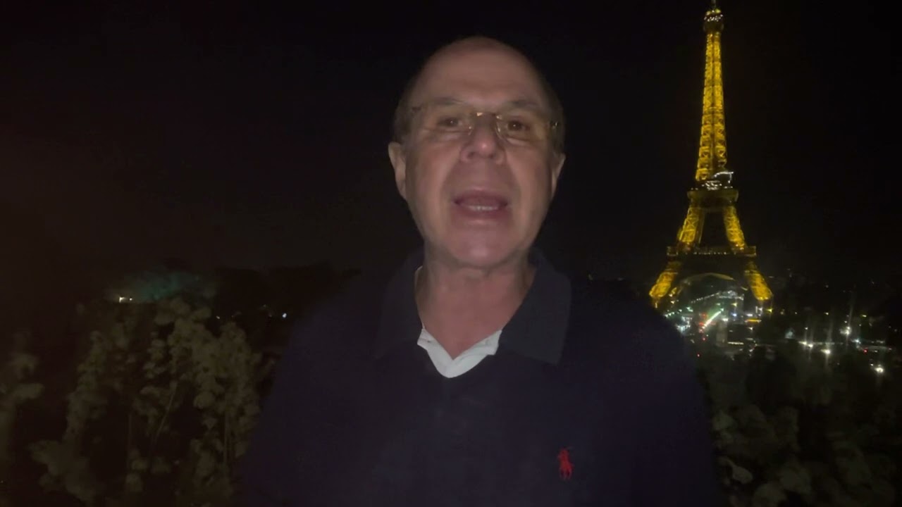 خصية كبيرة وخصية صغيرة