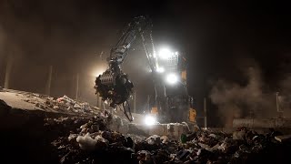 First Look | Hyundai HX220 Material Handler with Civil Logistics