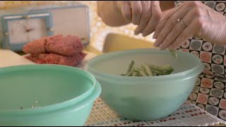 Retro ASMR ✨ 4th of July Cookout 🍔🌭🇺🇸 Stringing Beans, Hamburger Press, Wax Paper, Tea ✨ Soft Spoken