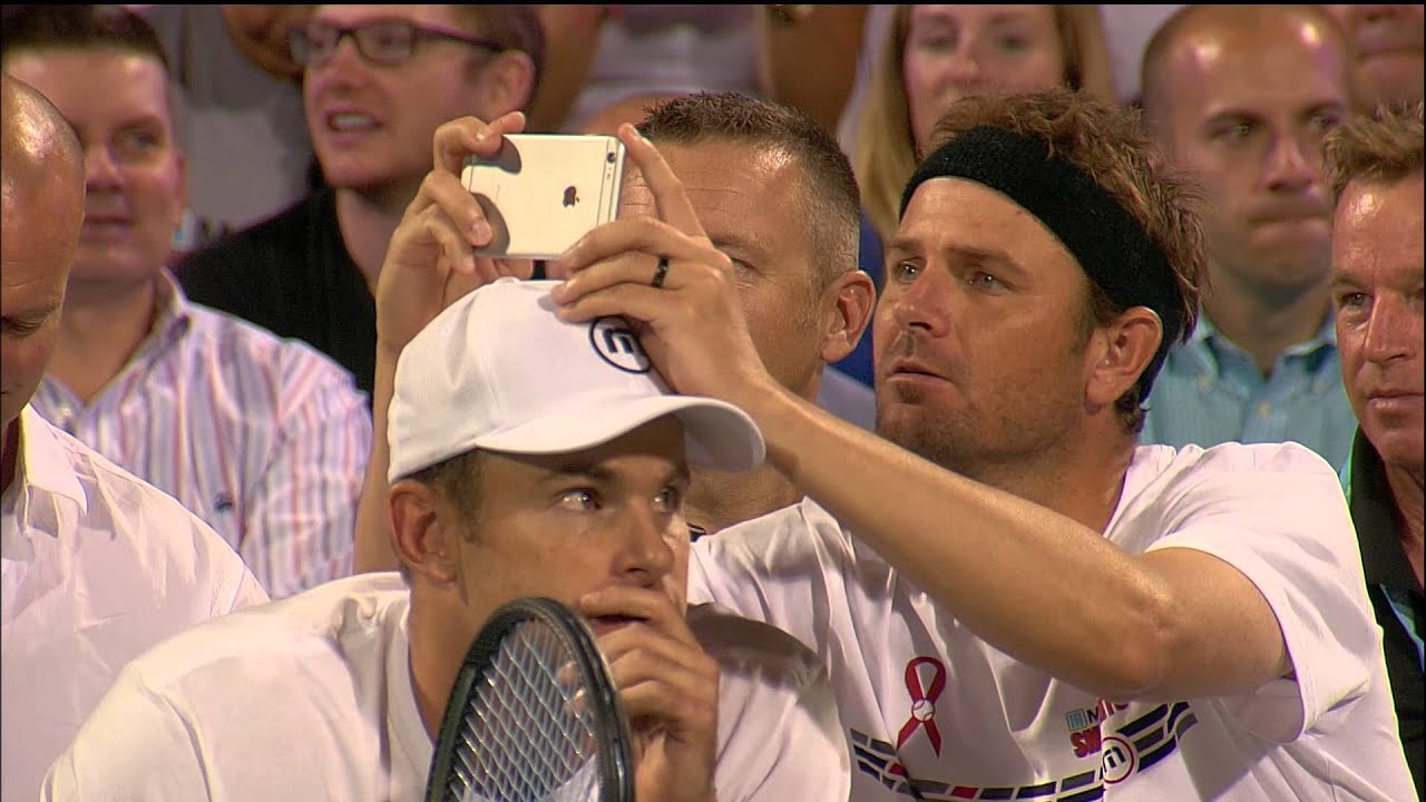 Mardy Fish Uses Andy Roddick's Head To Snap Photo - YouTube