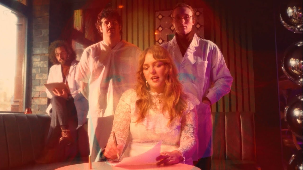 Midnight Rodeo – Daisy