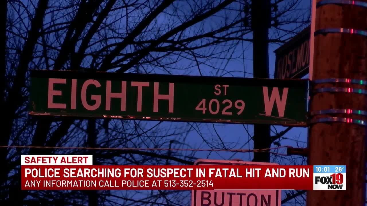 1 dead in Thanksgiving morning crash, suspect on the run: Police