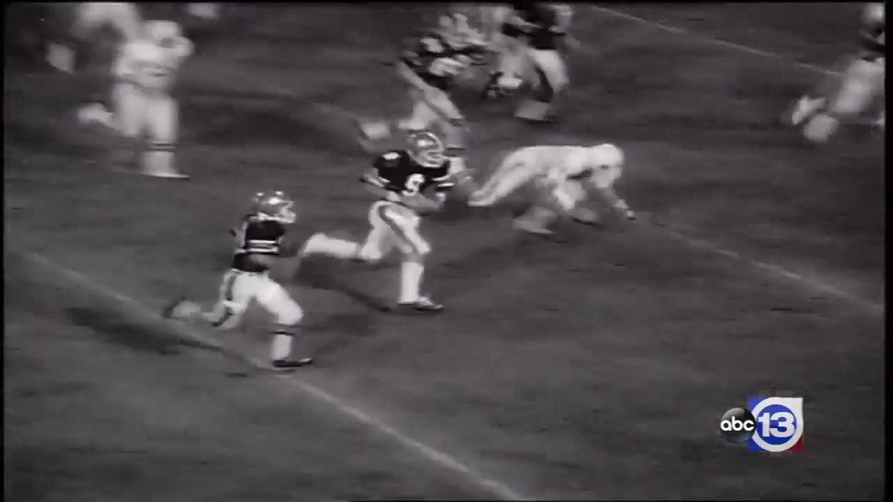 Highlights of former NFL head coach Gary Kubiak playing quarterback at St. Pius X
