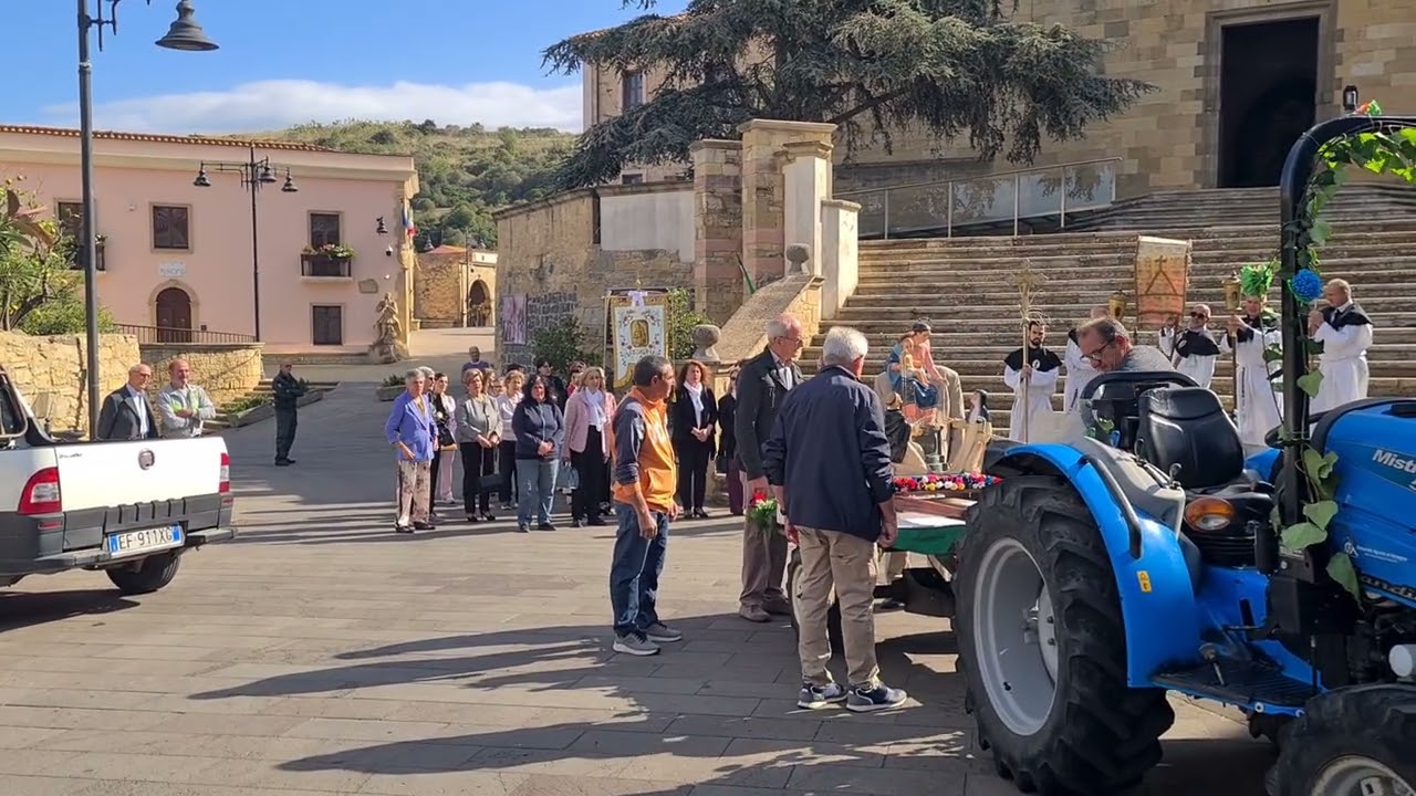05.10.2025 Collinas ( Forru ) Processione Madonna del Rosario