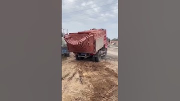 Red brick truck automatic-unloading process