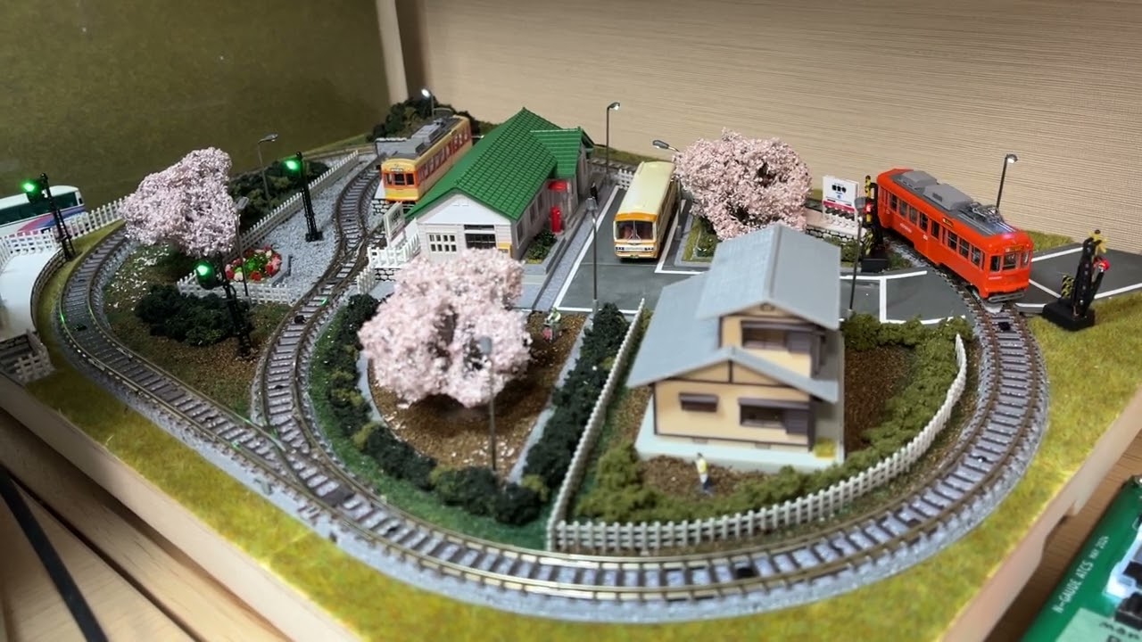 初めてのNゲージ路面電車メンテナンス、注油と車輪清掃で快調に