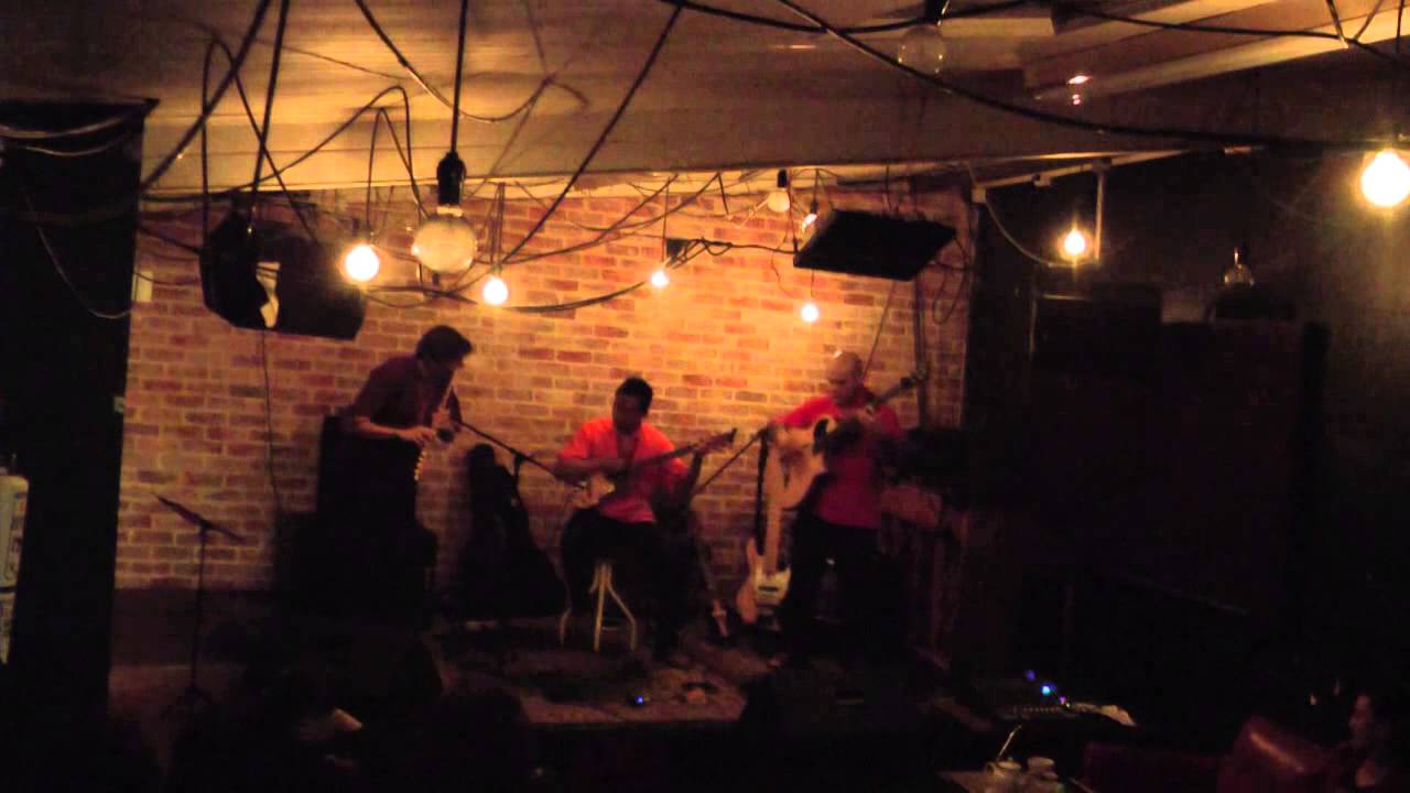 Guafa Trio en *matik-matik*