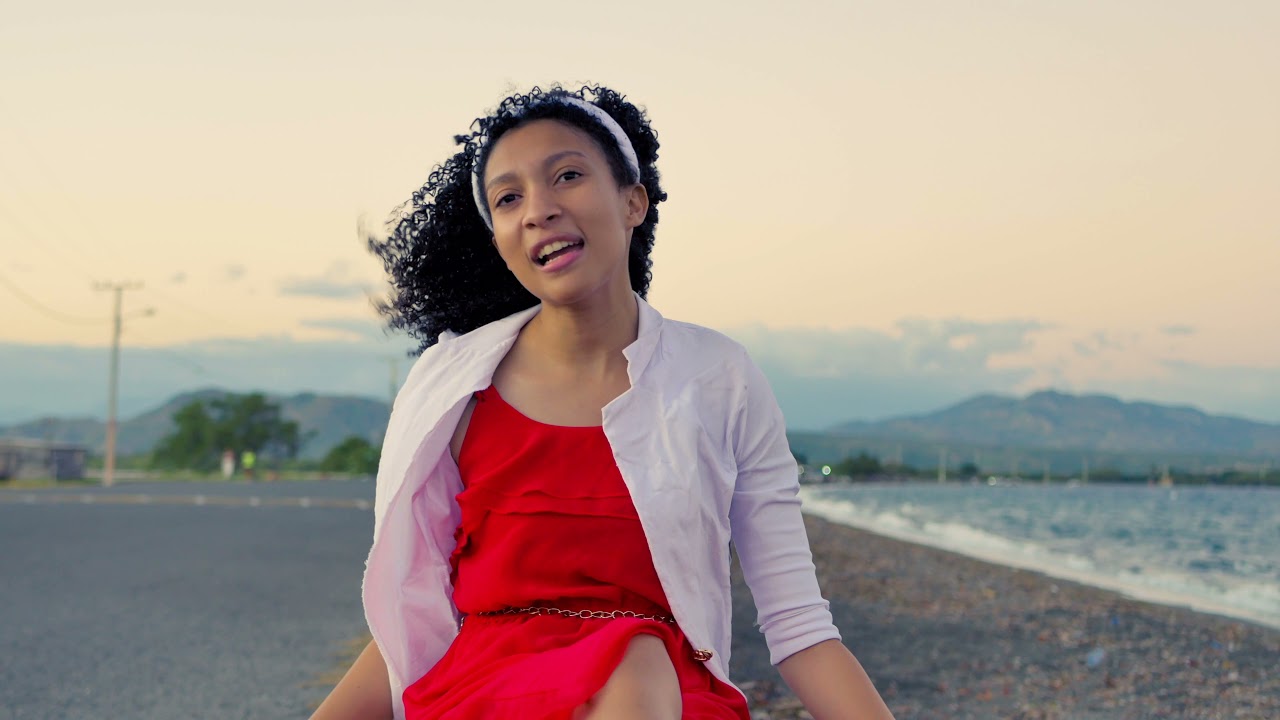 Devrah Montce - Lo que Dios tiene para mi (Video Oficial)