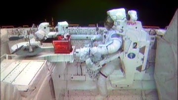 MANNED MANEUVERING UNIT second spacewalk - Cleaned-up TV - STS-41-B  (1984/02/10)