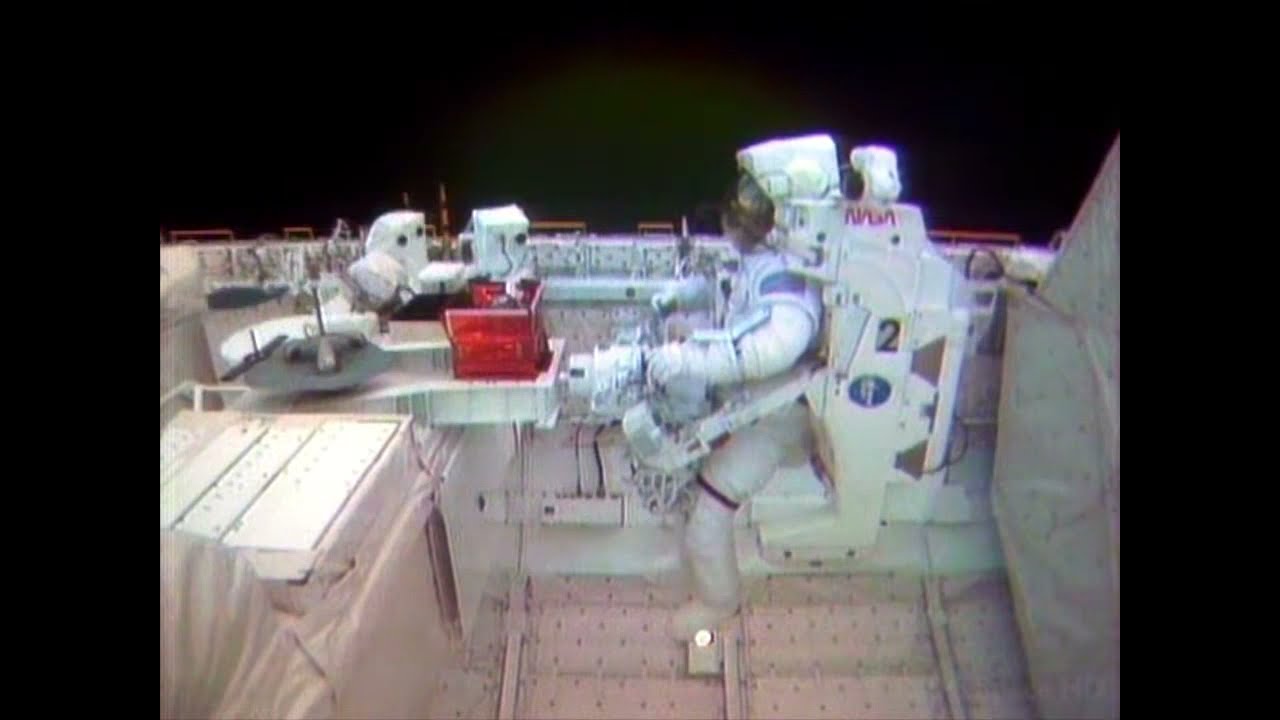 MANNED MANEUVERING UNIT second spacewalk - Cleaned-up TV - STS-41-B  (1984/02/10)