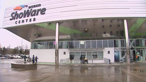 New mass COVID-19 vaccination sites open in King County just days after UK variant detected