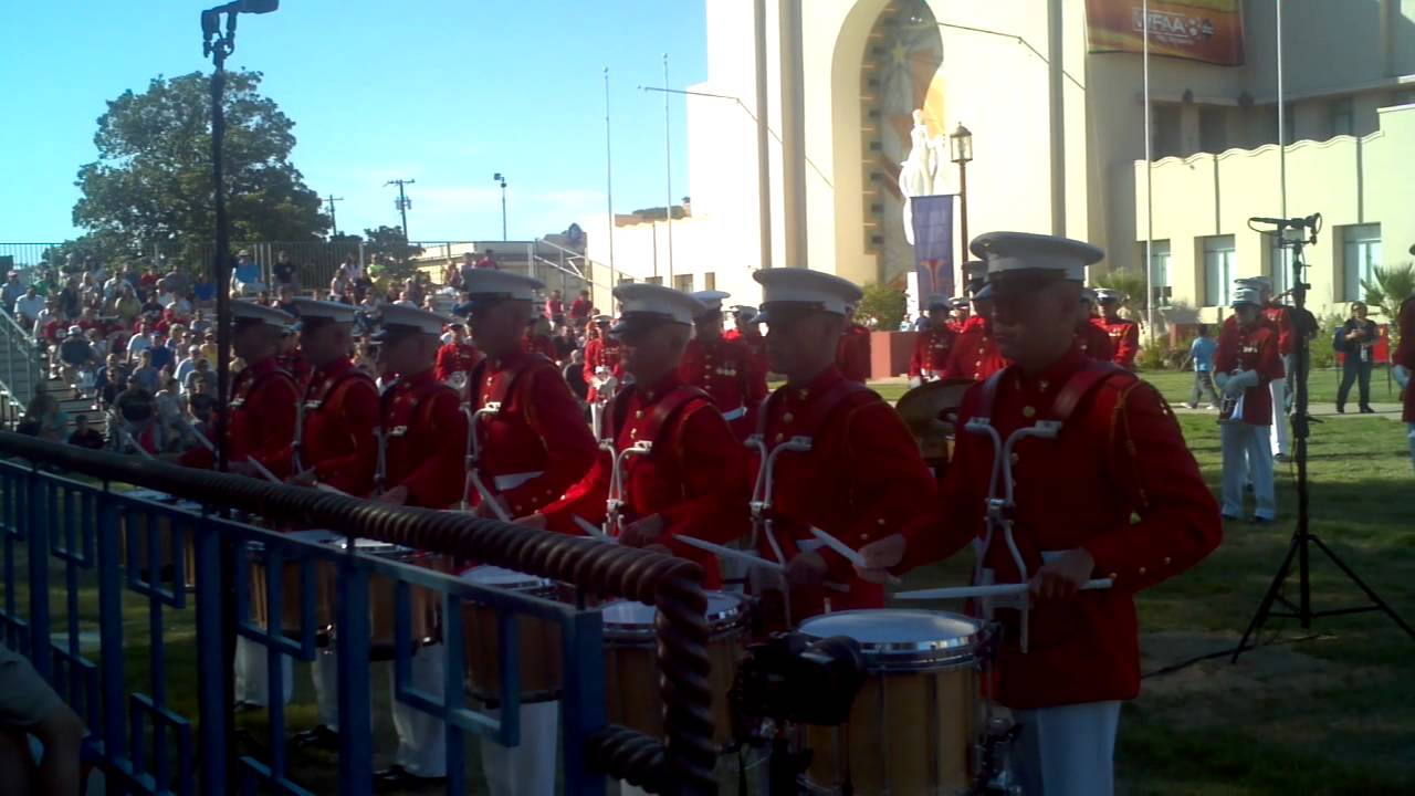 USMC Drum & Bugle Corps (Drumline Feature) YouTube